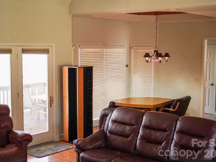 7972 Summit Ridge Drive, Catawba, NC 28609.  MLS# CAR4326299, YatesRealty ID 13082. 
