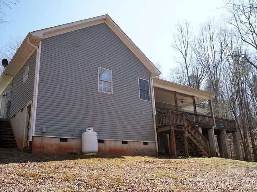 7972 Summit Ridge Drive, Catawba, NC 28609.  MLS# CAR4326299, YatesRealty ID 13082. 
