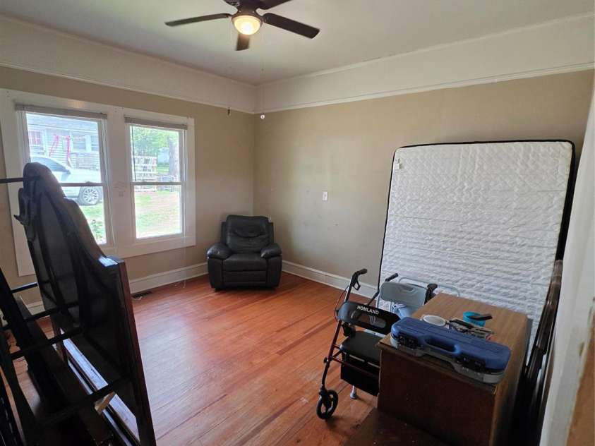 608 Poplar Avenue, Kannapolis, NC 28081.  MLS# CAR4367579, YatesRealty ID 13083. Second Bedroom.