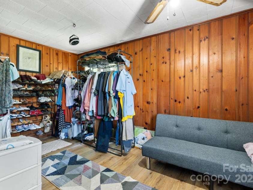 715 Broadway Street, Lenoir, NC 28645.  MLS# CAR4257459, YatesRealty ID 13084. 