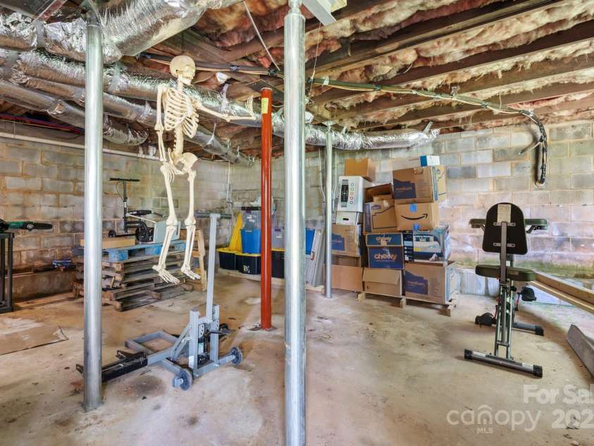 715 Broadway Street, Lenoir, NC 28645.  MLS# CAR4257459, YatesRealty ID 13084. 