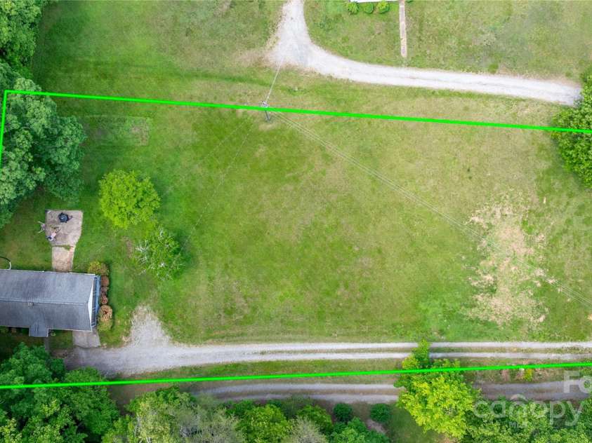 715 Broadway Street, Lenoir, NC 28645.  MLS# CAR4257459, YatesRealty ID 13084. 