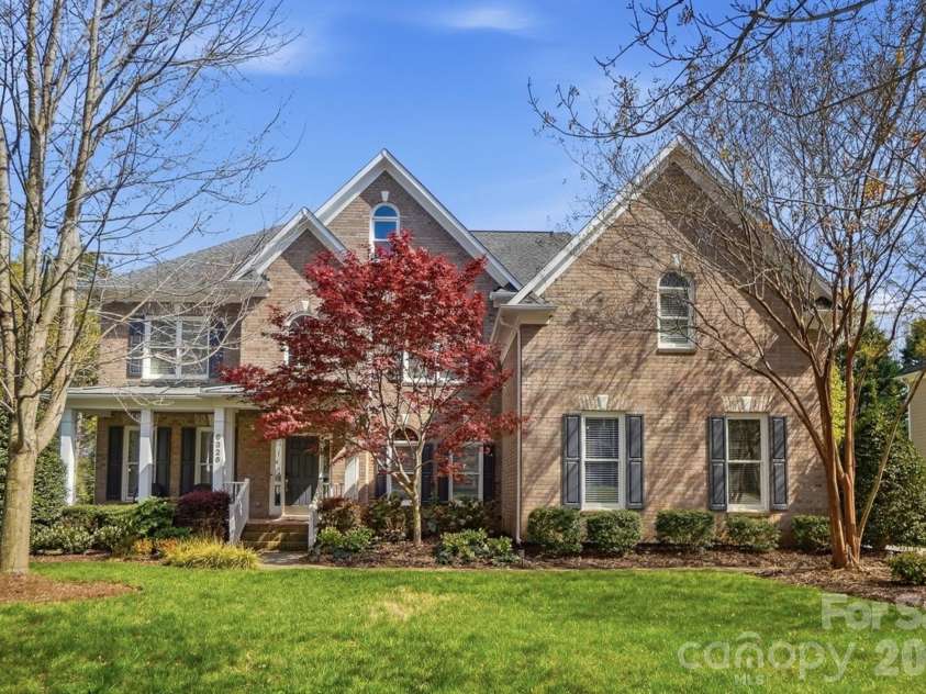 6326 Riverside Oaks Drive, Huntersville, NC 28078.  MLS# CAR4360151, YatesRealty ID 13085. 