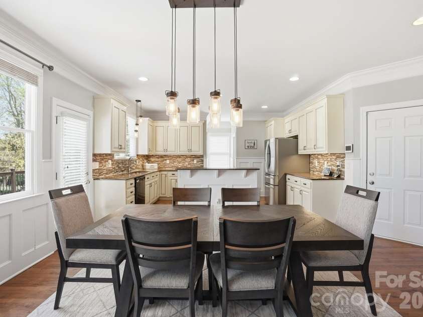 6326 Riverside Oaks Drive, Huntersville, NC 28078.  MLS# CAR4360151, YatesRealty ID 13085. 