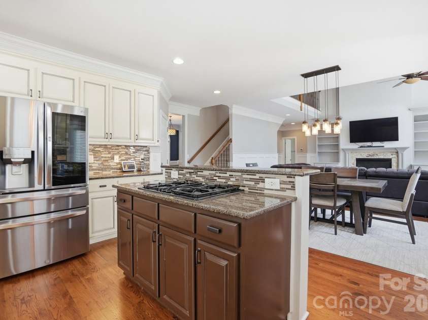 6326 Riverside Oaks Drive, Huntersville, NC 28078.  MLS# CAR4360151, YatesRealty ID 13085. 