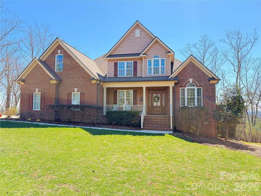 848 Sierra Trace Road, Denton, NC 27239.  MLS# CAR4345137, YatesRealty ID 13086. 