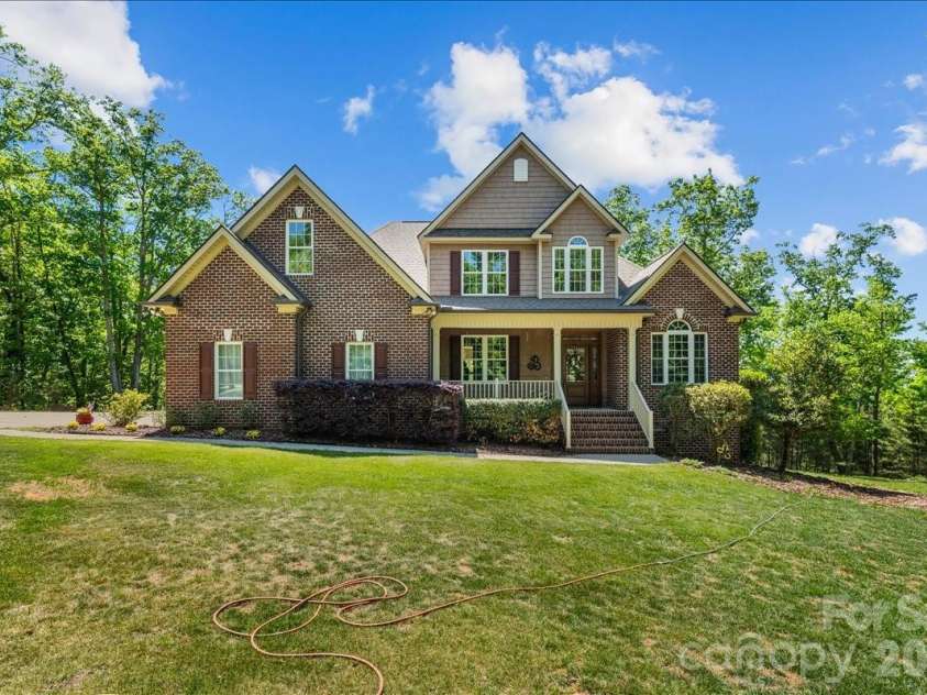 848 Sierra Trace Road, Denton, NC 27239.  MLS# CAR4345137, YatesRealty ID 13086. 