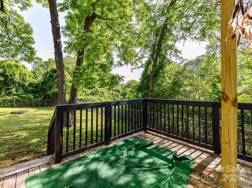 22 Walnut Avenue, Concord, NC 28027.  MLS# CAR4259365, YatesRealty ID 13087. 