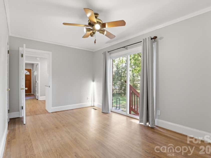 810 Brockbank Road, Charlotte, NC 28209.  MLS# CAR4370864, YatesRealty ID 13087. 