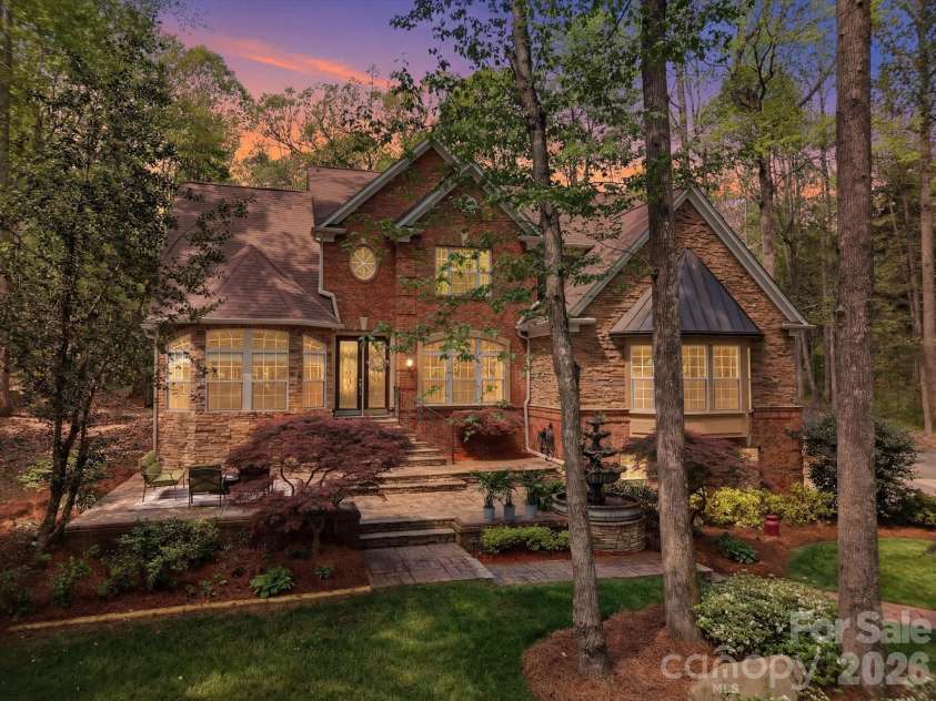 809 Savile Lane, Fort Mill, SC 29715.  MLS# CAR4362587, YatesRealty ID 13088. 
