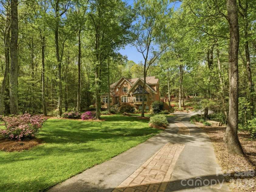 809 Savile Lane, Fort Mill, SC 29715.  MLS# CAR4362587, YatesRealty ID 13088. 
