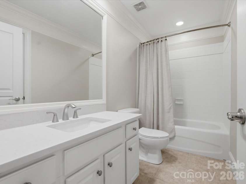 809 Savile Lane, Fort Mill, SC 29715.  MLS# CAR4362587, YatesRealty ID 13088. 