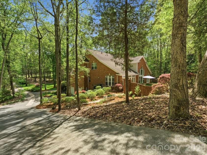 809 Savile Lane, Fort Mill, SC 29715.  MLS# CAR4362587, YatesRealty ID 13088. 