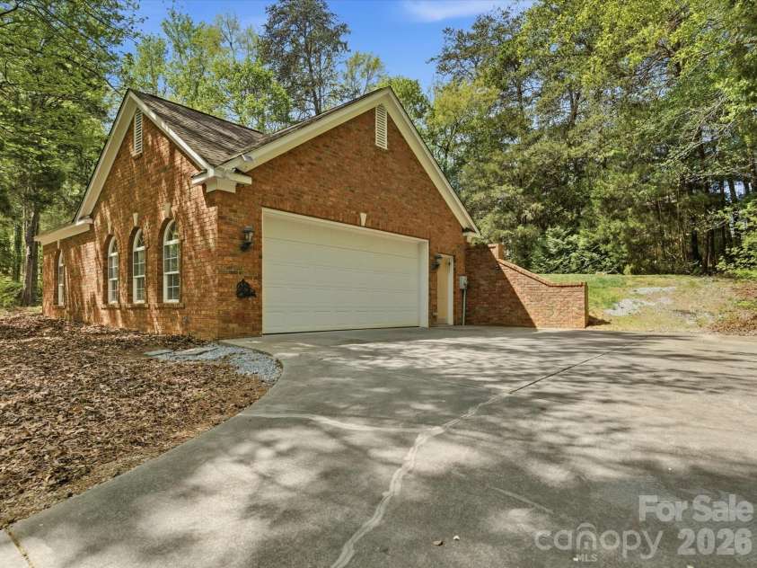 809 Savile Lane, Fort Mill, SC 29715.  MLS# CAR4362587, YatesRealty ID 13088. 