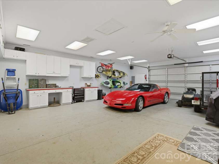 809 Savile Lane, Fort Mill, SC 29715.  MLS# CAR4362587, YatesRealty ID 13088. 