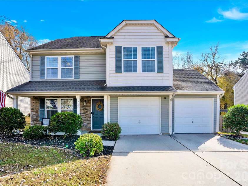 725 Lynville Lane, Rock Hill, SC 29730.  MLS# CAR4323273, YatesRealty ID 13089. 