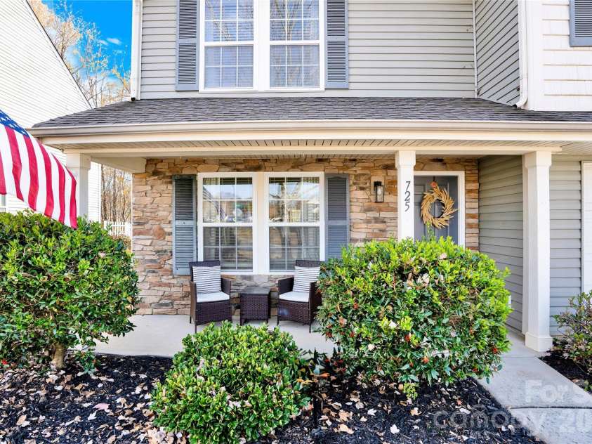 725 Lynville Lane, Rock Hill, SC 29730.  MLS# CAR4323273, YatesRealty ID 13089. 
