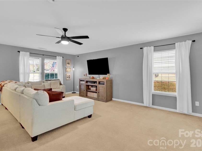 725 Lynville Lane, Rock Hill, SC 29730.  MLS# CAR4323273, YatesRealty ID 13089. 