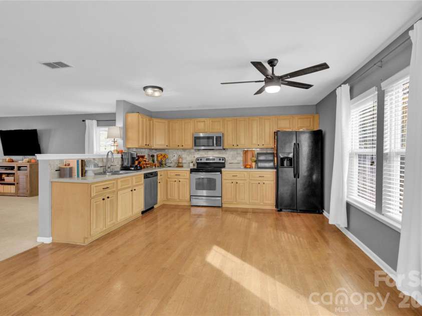 725 Lynville Lane, Rock Hill, SC 29730.  MLS# CAR4323273, YatesRealty ID 13089. 