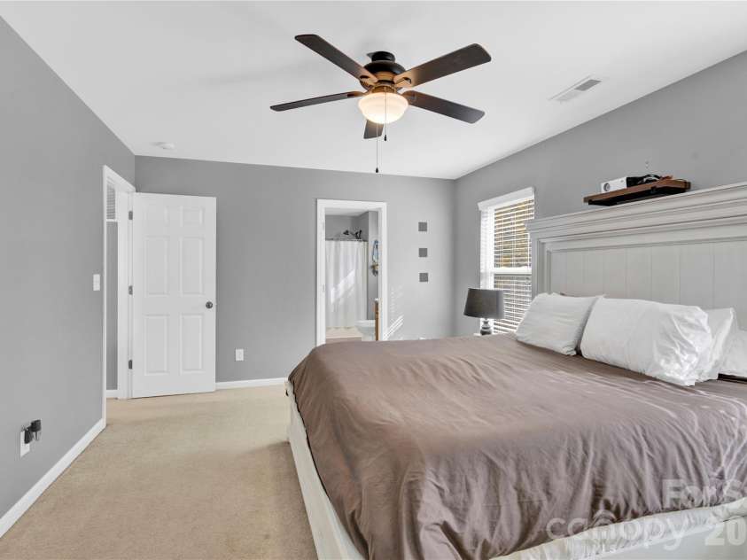 725 Lynville Lane, Rock Hill, SC 29730.  MLS# CAR4323273, YatesRealty ID 13089. 