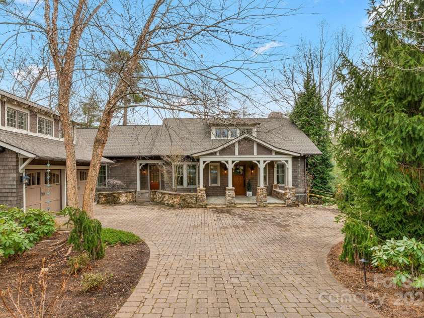 14 Landsdowne Court, Asheville, NC 28803.  MLS# CAR4330052, YatesRealty ID 1309. 