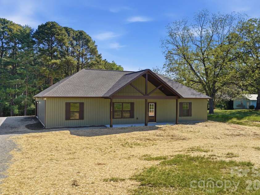 339 Peachtree Road, Rock Hill, SC 29730.  MLS# CAR4364065, YatesRealty ID 13091. 