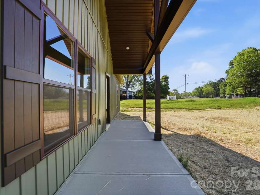 339 Peachtree Road, Rock Hill, SC 29730.  MLS# CAR4364065, YatesRealty ID 13091. 