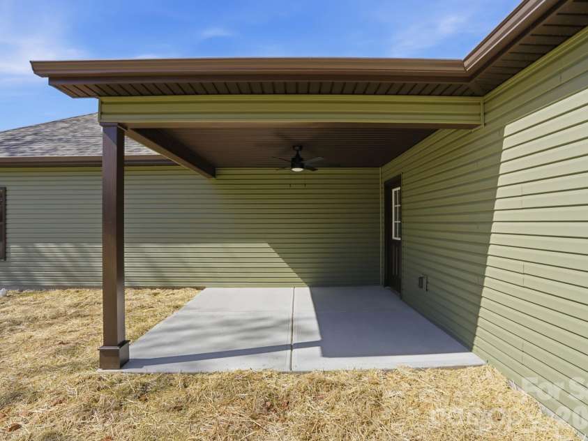 339 Peachtree Road, Rock Hill, SC 29730.  MLS# CAR4364065, YatesRealty ID 13091. 