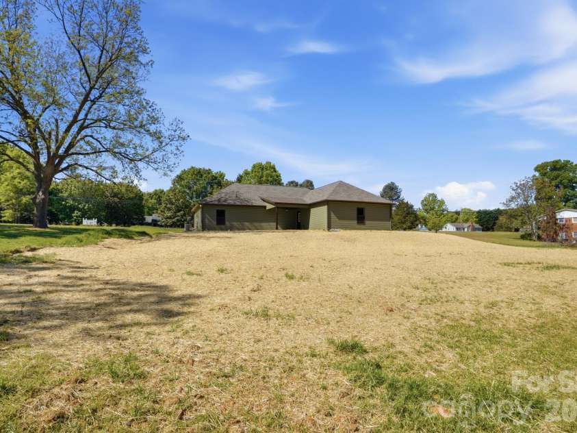 339 Peachtree Road, Rock Hill, SC 29730.  MLS# CAR4364065, YatesRealty ID 13091. 