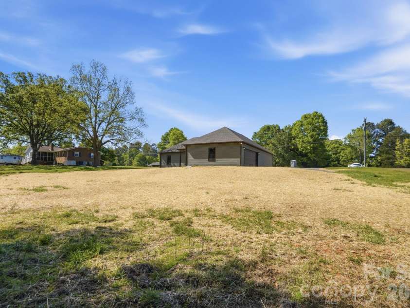 339 Peachtree Road, Rock Hill, SC 29730.  MLS# CAR4364065, YatesRealty ID 13091. 