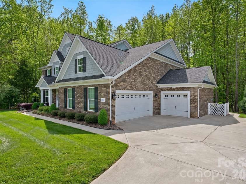 14850 Belleglade Trail, Mint Hill, NC 28227.  MLS# CAR4367749, YatesRealty ID 13092. 