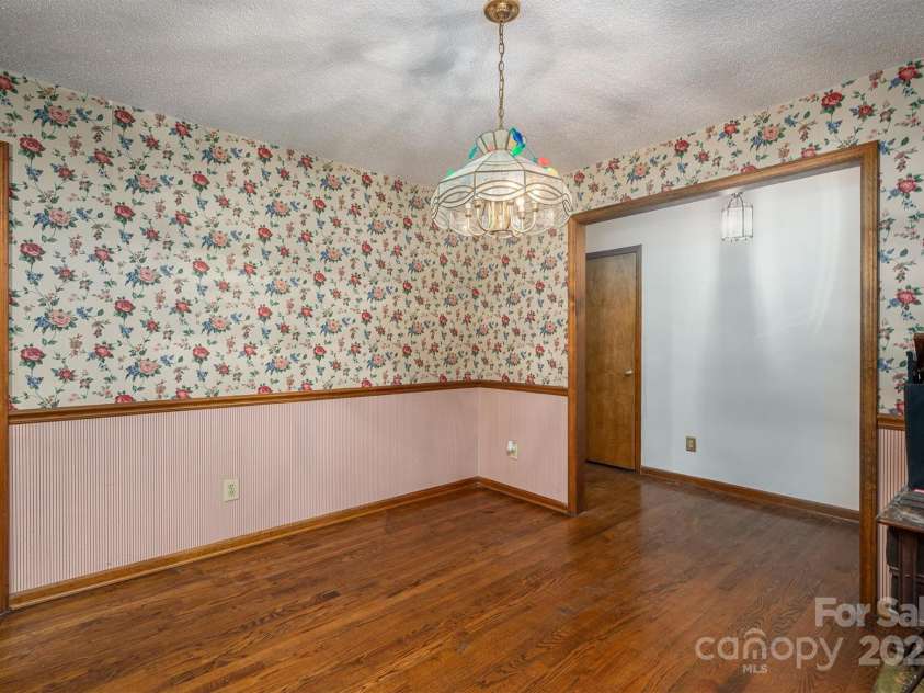 480 Ingleside Farm Road, Iron Station, NC 28080.  MLS# CAR4252019, YatesRealty ID 13093. Dining Room