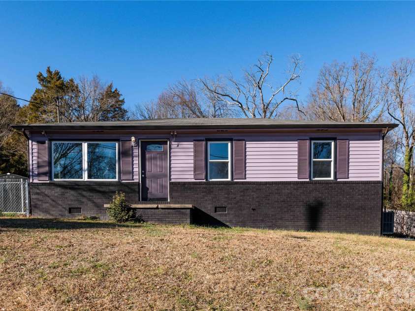 2271 Knowles Street, Kannapolis, NC 28083.  MLS# CAR4339778, YatesRealty ID 13094. 