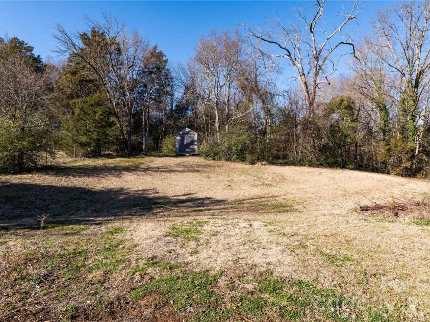 2271 Knowles Street, Kannapolis, NC 28083.  MLS# CAR4339778, YatesRealty ID 13094. 