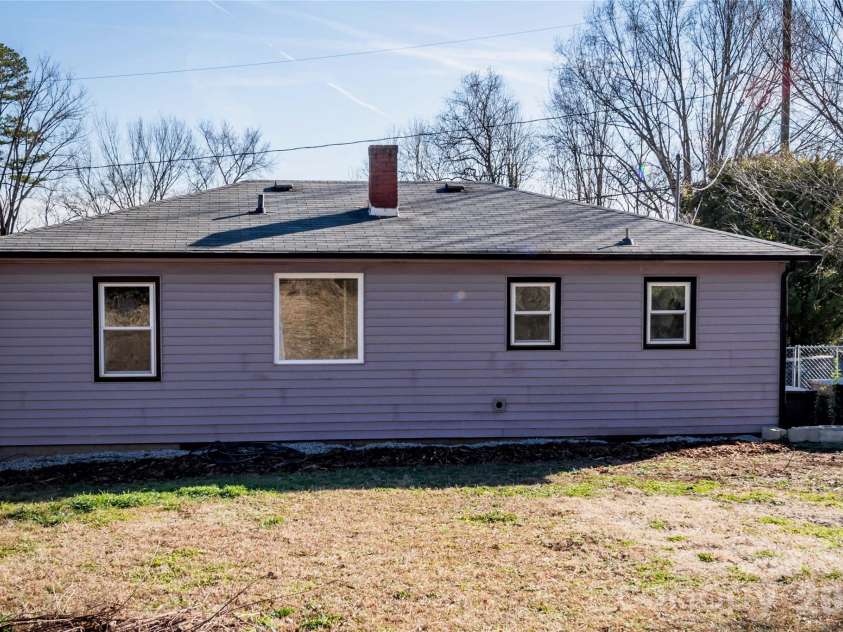 2271 Knowles Street, Kannapolis, NC 28083.  MLS# CAR4339778, YatesRealty ID 13094. 