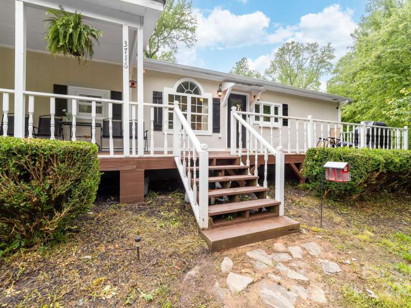3716 Hamilton Drive, Gastonia, NC 28052.  MLS# CAR4258249, YatesRealty ID 13094. 