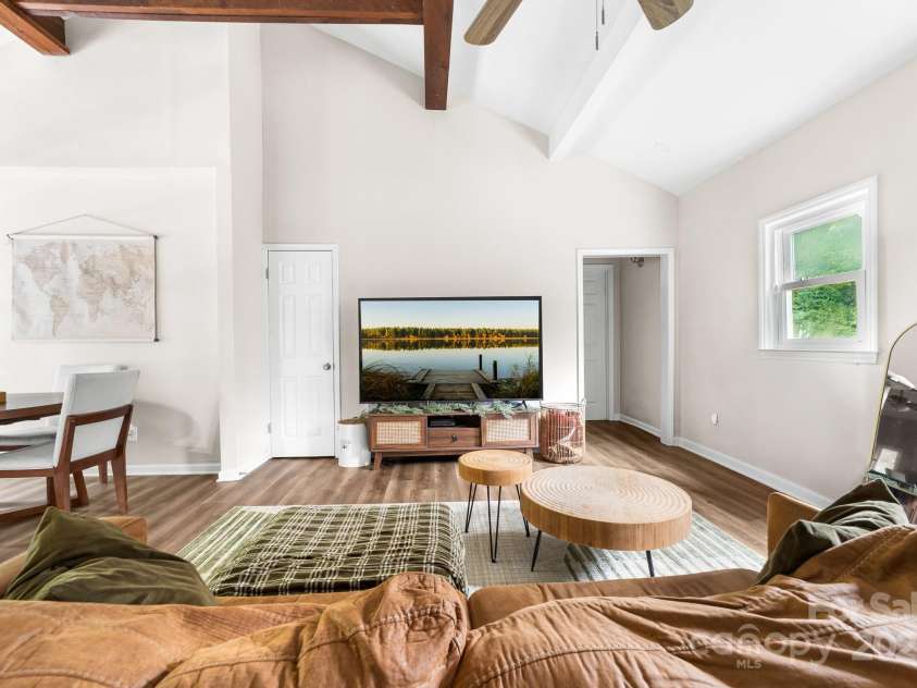 3716 Hamilton Drive, Gastonia, NC 28052.  MLS# CAR4258249, YatesRealty ID 13094. 