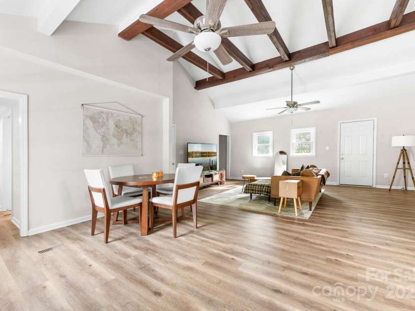 3716 Hamilton Drive, Gastonia, NC 28052.  MLS# CAR4258249, YatesRealty ID 13094. 