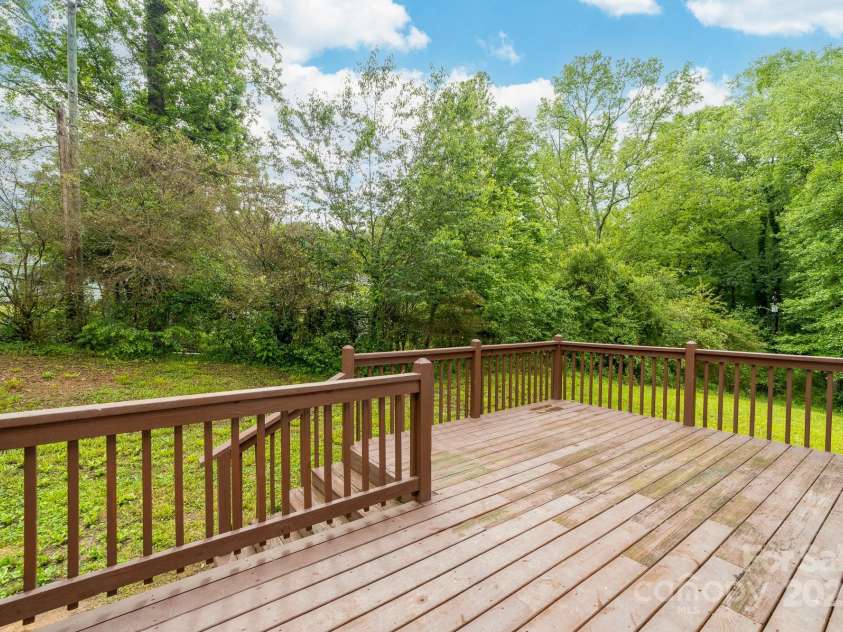 3716 Hamilton Drive, Gastonia, NC 28052.  MLS# CAR4258249, YatesRealty ID 13094. 