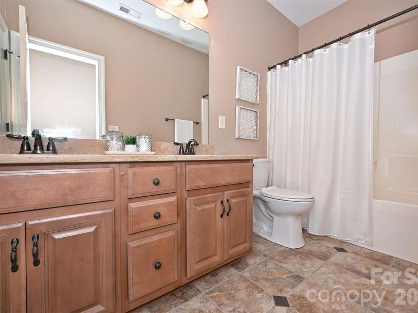 4533 Fox Ridge Lane, Indian Land, SC 29707.  MLS# CAR4349736, YatesRealty ID 13095. 
