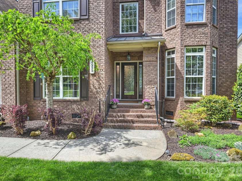 4533 Fox Ridge Lane, Indian Land, SC 29707.  MLS# CAR4349736, YatesRealty ID 13095. New exterior front lights