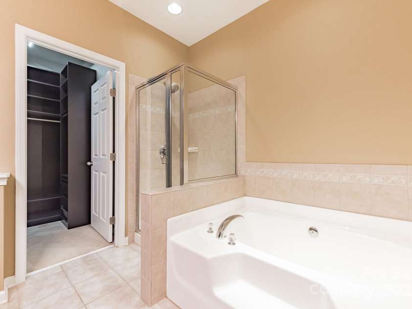 165 Arcadian Way, Mooresville, NC 28117.  MLS# CAR4258358, YatesRealty ID 13096. 
