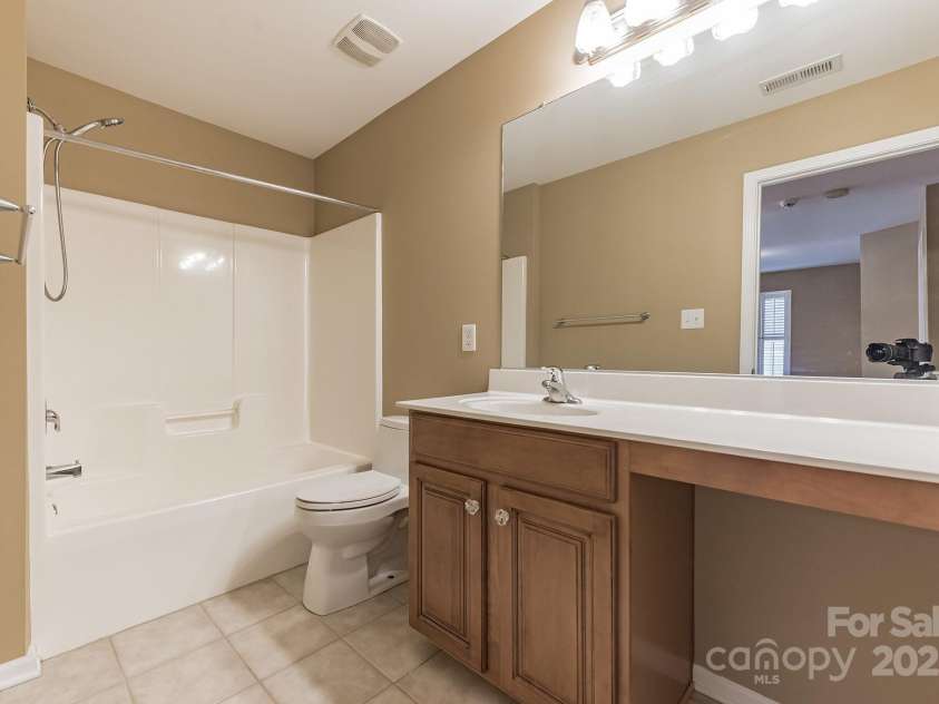 165 Arcadian Way, Mooresville, NC 28117.  MLS# CAR4258358, YatesRealty ID 13096. 