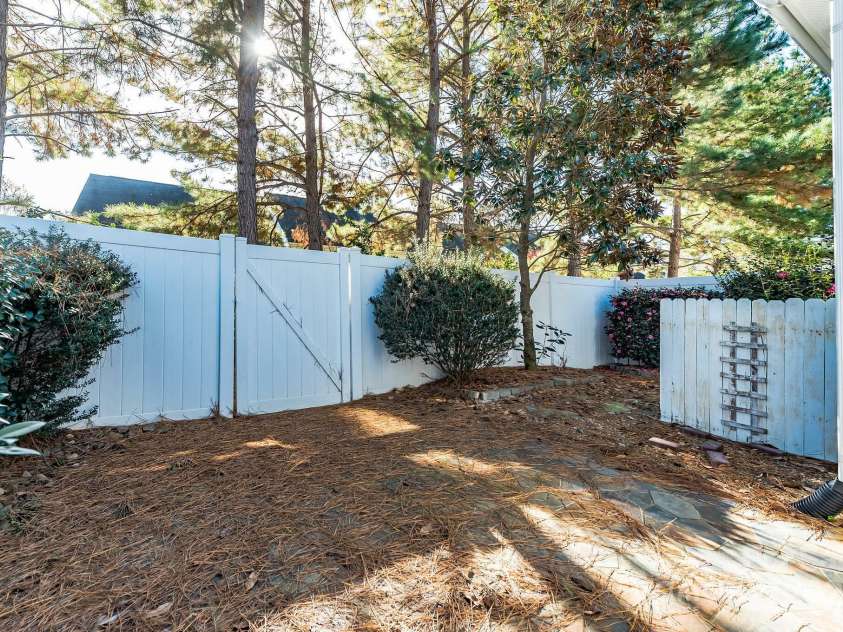 165 Arcadian Way, Mooresville, NC 28117.  MLS# CAR4258358, YatesRealty ID 13096. 