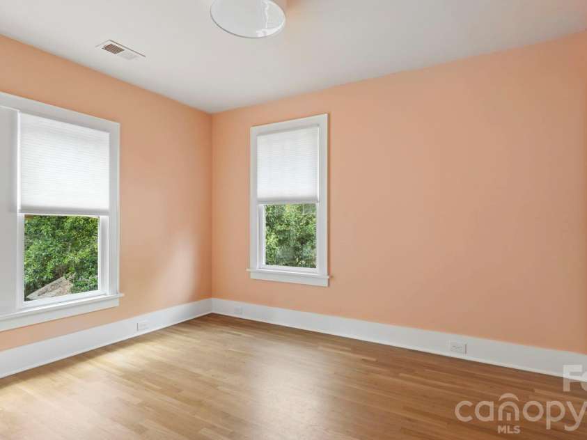 2232 Commonwealth Avenue, Charlotte, NC 28205.  MLS# CAR4365970, YatesRealty ID 13096. 