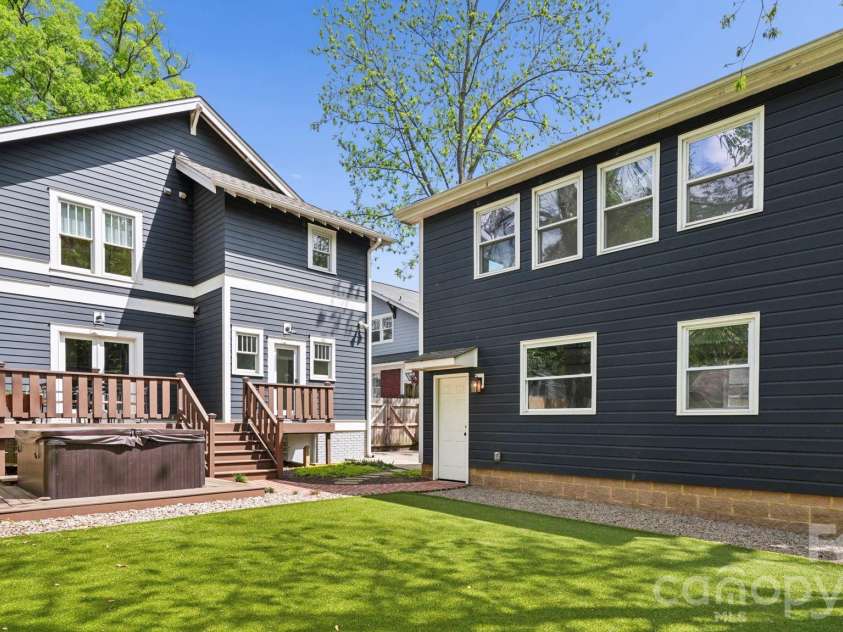 2232 Commonwealth Avenue, Charlotte, NC 28205.  MLS# CAR4365970, YatesRealty ID 13096. 