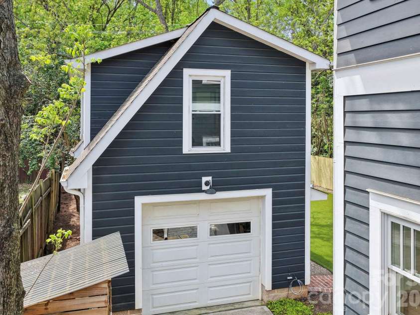 2232 Commonwealth Avenue, Charlotte, NC 28205.  MLS# CAR4365970, YatesRealty ID 13096. 