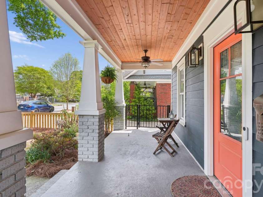 2232 Commonwealth Avenue, Charlotte, NC 28205.  MLS# CAR4365970, YatesRealty ID 13096. 