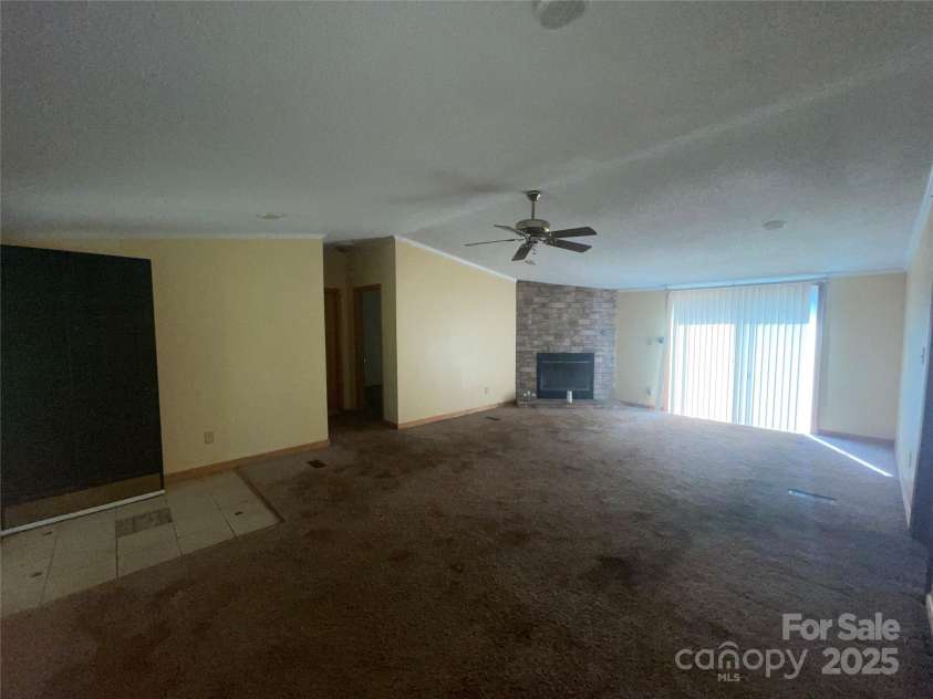 3103 Blue Ridge Drive, Shelby, NC 28150.  MLS# CAR4259350, YatesRealty ID 13098. 