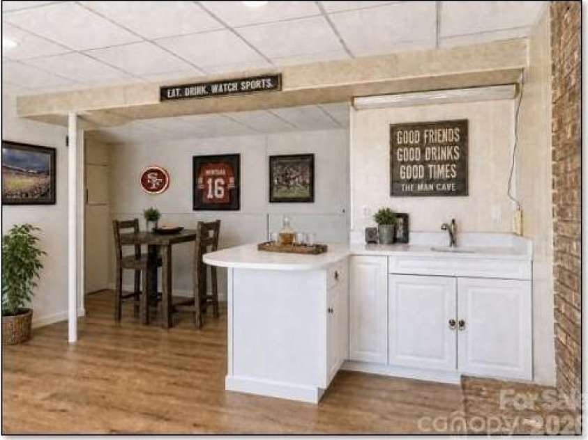 3113 Primrose Drive, Hendersonville, NC 28792.  MLS# CAR4359967, YatesRealty ID 13099. Virtually staged wet bar area